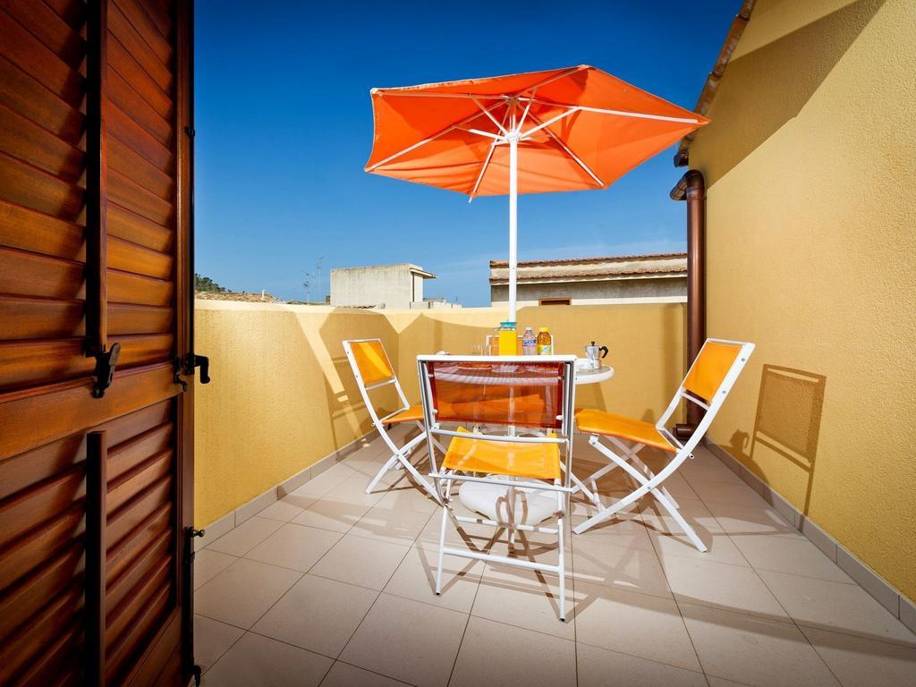 Residence Mareluna Castellammare del Golfo Room photo